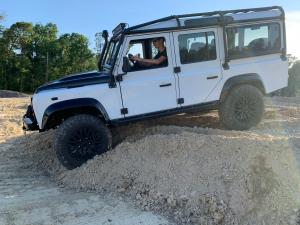 Land Rover Defender 110 by Osprey Custom Cars 1993 года 